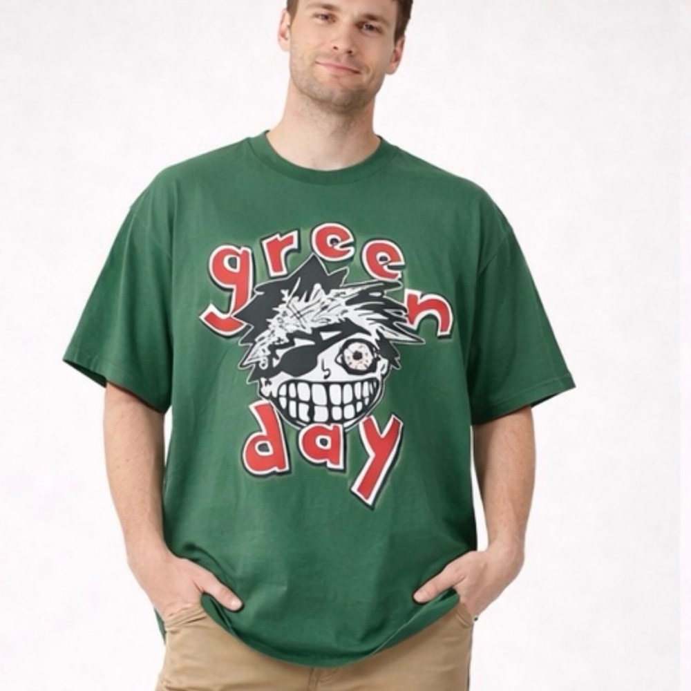 Green Day “The Saviors Tour” 2024 T-Shirt – XL